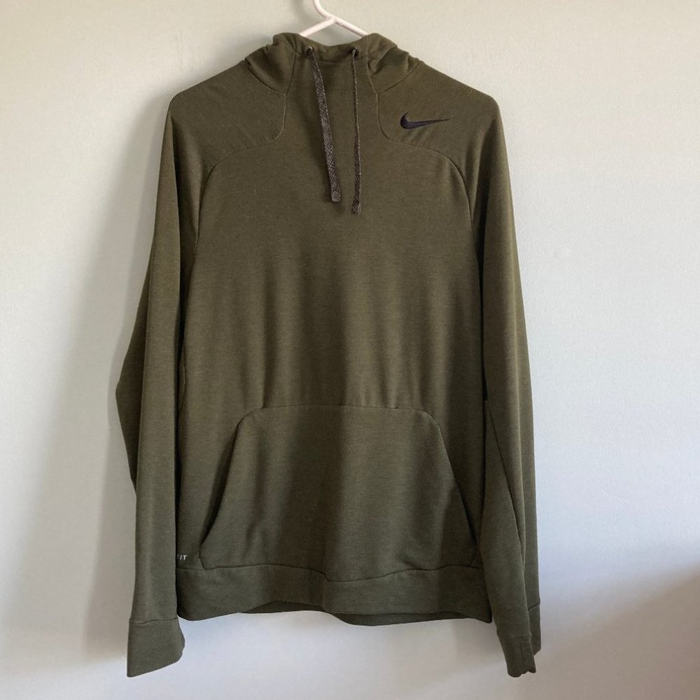 Nike Thermal Hoodie in Olive Green